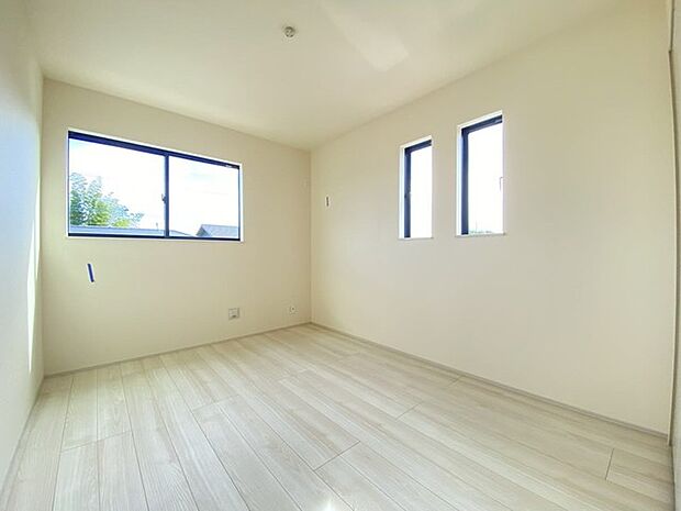 2階部分のお部屋の日当たりは、ご覧の通り明るいです。