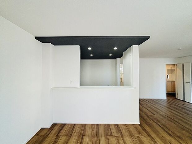 家族団らんの時間も増えそうな、くつろぎのLDK。