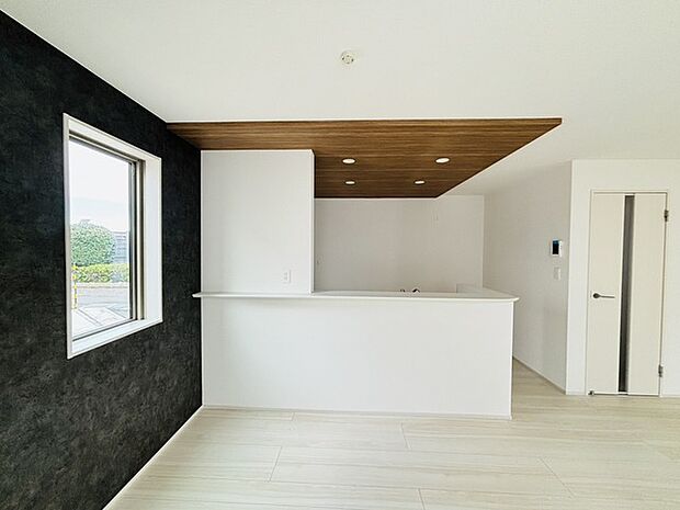 家族団らんの時間も増えそうな、くつろぎのLDK。