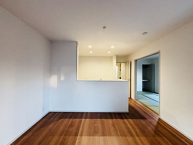 家族団らんの時間も増えそうな、くつろぎのLDK。