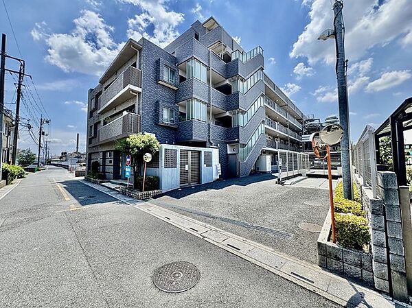 apartment 埼玉県北本市二ツ家３丁目
地図を見る