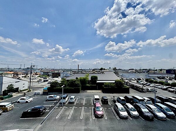 apartment 埼玉県北本市二ツ家３丁目
地図を見る