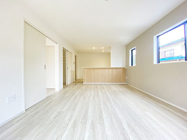 家族団らんの時間も増えそうな、くつろぎのLDK。