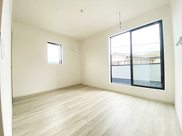 この部屋だれの部屋にしようかな、なんて会話を現地で楽しんでください。