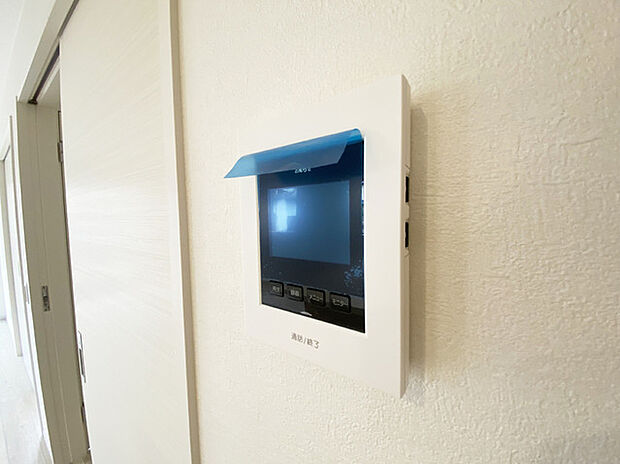 安心のTVモニター付きインターフォン。