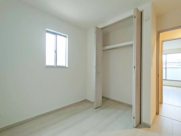 ご家族の思い出も大切にしまっておけるたっぷり収納。