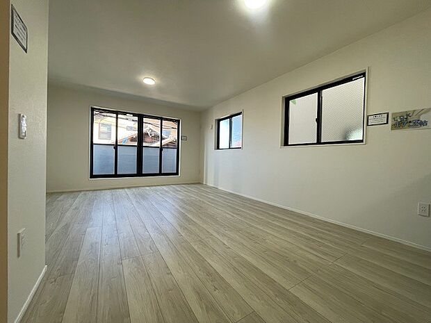 家族団らんの時間も増えそうな、くつろぎのLDK。