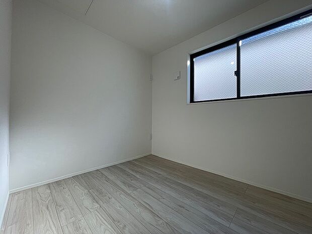 子供部屋に丁度良いサイズのお部屋。 