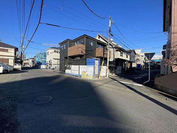 風通し・日当たりに優れる角地。開放感をお楽しみください。 