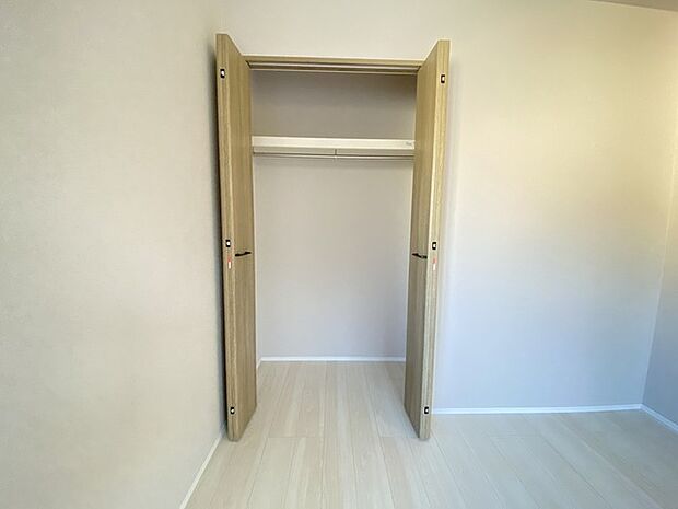 部屋ごとに設けた収納は、住みやすさへのこだわり。 