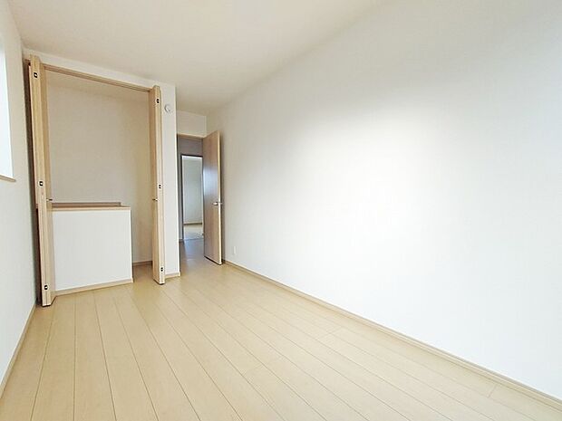 この部屋だれの部屋にしようかな、なんて会話を現地で楽しんでください。