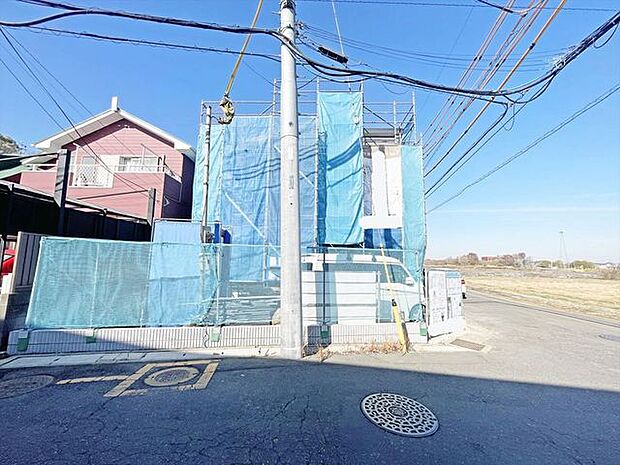 ＪＲ宇都宮線「東大宮」駅東口徒歩3分、提携駐車場もあります。エステート白馬東大宮店までお気軽にお問い合わせください。 