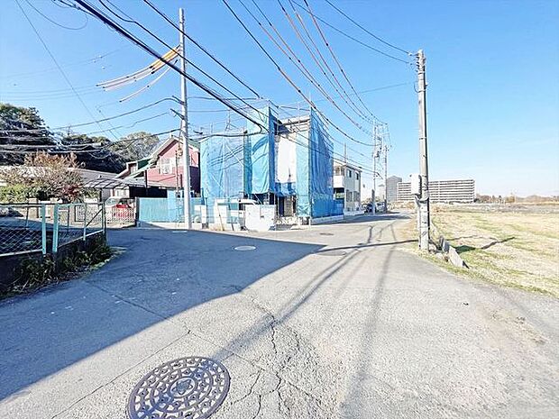 風通し・日当たりに優れる角地。開放感をお楽しみください。