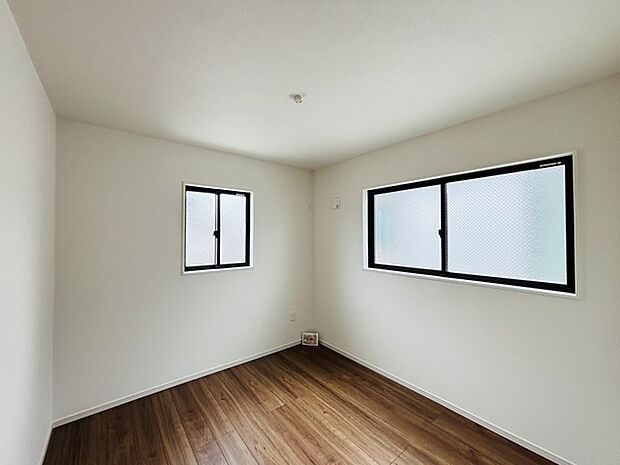 この部屋だれの部屋にしようかな、なんて会話を現地で楽しんでください。