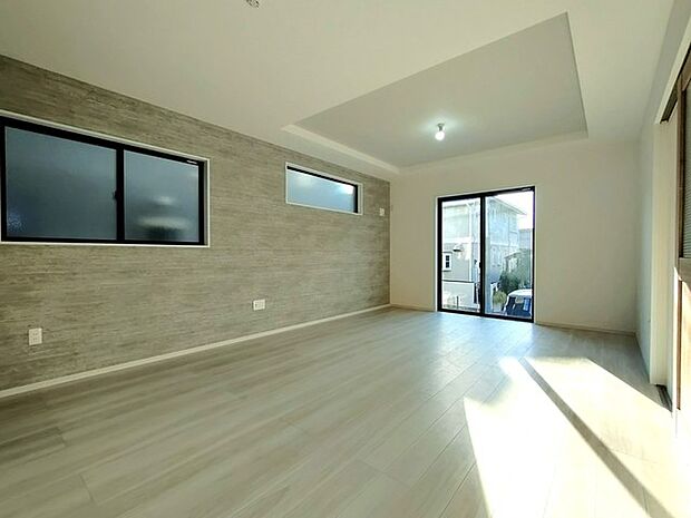 家族が自然に集りそうな広さが魅力のLDK。