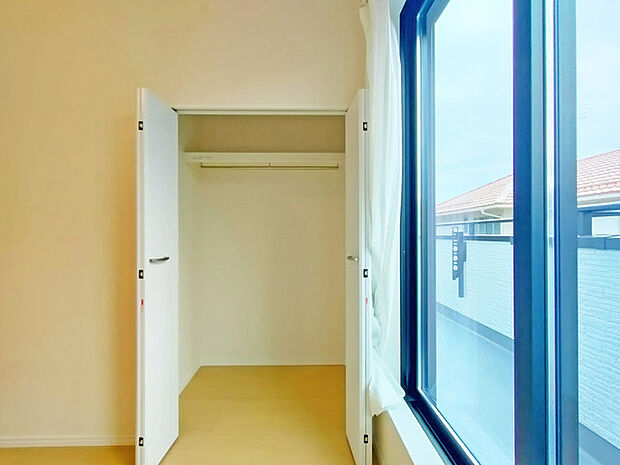 ご家族の思い出も大切にしまっておけるたっぷり収納。 