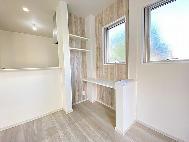 お子様の勉強やデスクワーク、動画や趣味などを楽しむスペースに。