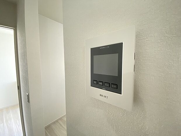 安心のTVモニター付きインターフォン。