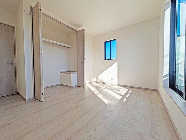 部屋ごとに設けた収納は、住みやすさへのこだわり。 