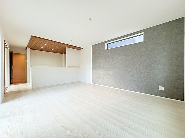 家族が自然に集りそうな広さが魅力のLDK。