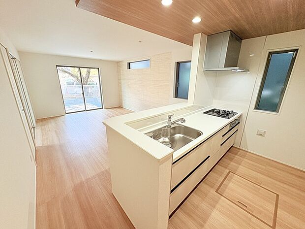 リビングは家具の配置も思いのまま。自由度が高い設計です。