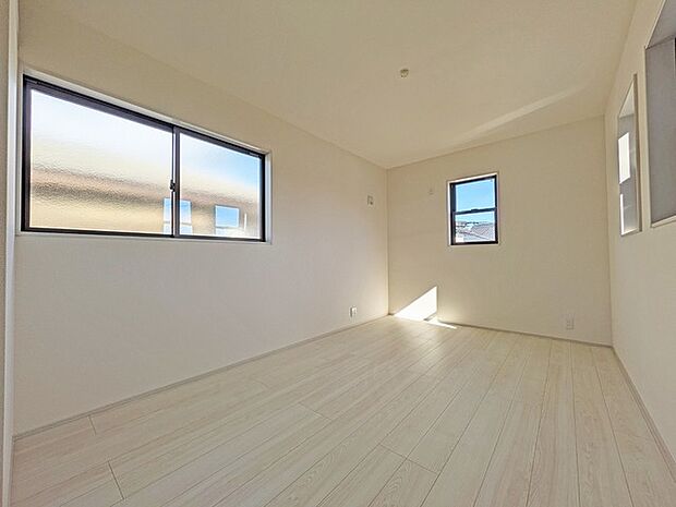 ＷＩＣに面したお部屋、通常の洋室より使い勝手に優れます。 