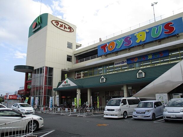 マメトラショッピングパーク　（2210m）