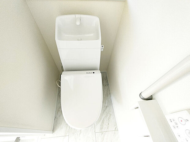 新築戸建てなら今や標準装備は当たり前。気持ちいいウォシュレット機能。 