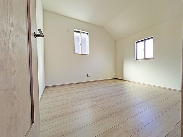 こちらはＳ（サービスルーム）表記のお部屋。見た目や使い方は通常の洋室と同じです。 