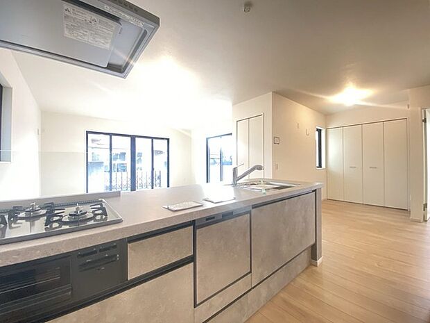 いつでも現地のご案内致します。お気軽にお声がけ下さい。