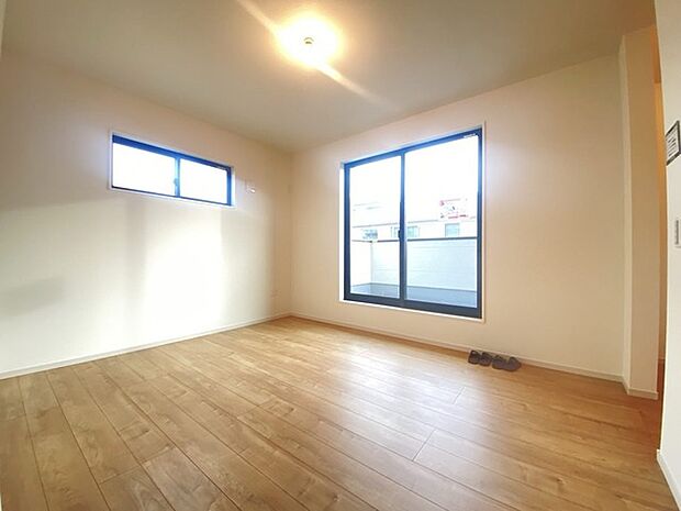 完成済み、実物をじっくりチェックできます。 