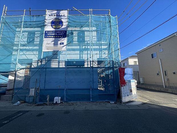 岩槻駅まで徒歩15分。この距離だと、運動不足も少し解消されるかも。