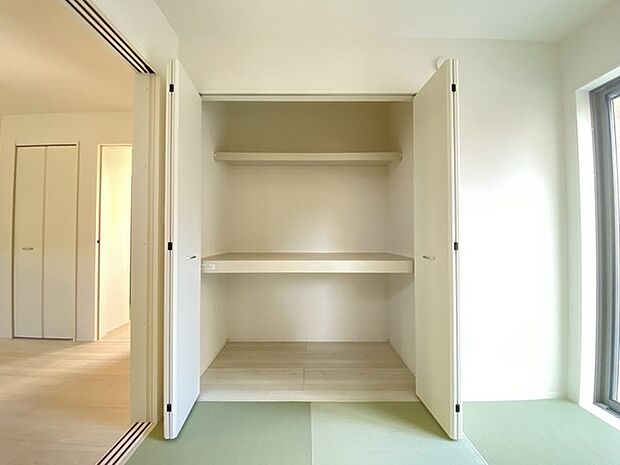 リビングと一体のように使える和室。キッチンからもよく見えます。 