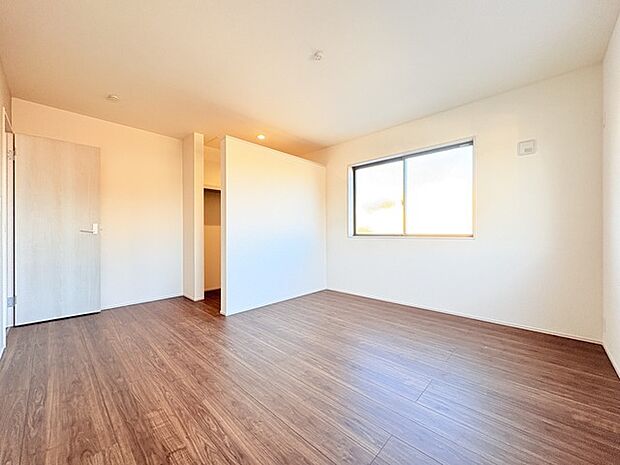 この部屋だれの部屋にしようかな、なんて会話を現地で楽しんでください。