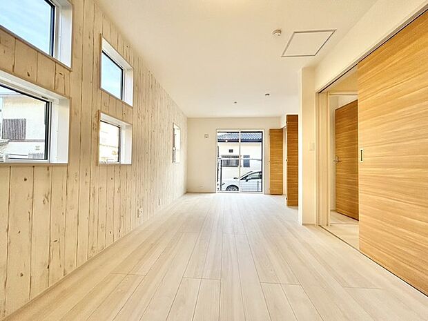 この部屋だれの部屋にしようかな、なんて会話を現地で楽しんでください。 