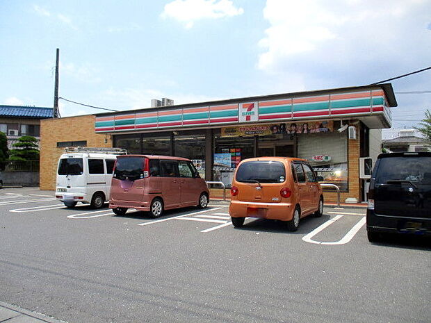 セブンイレブン上尾小泉店(220m)