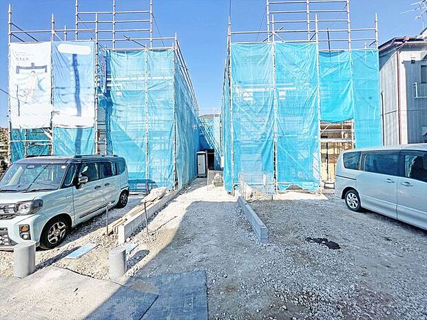 幹線道路から1本入った現地は、想像以上に静かに感じられます。