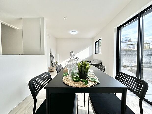 家族団らんの時間も増えそうな、くつろぎのＬＤＫ。 