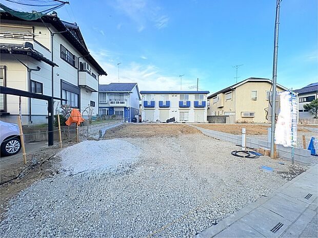 南道路に面した、陽当たり良好な物件です。