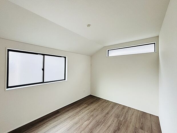 この部屋だれの部屋にしようかな、なんて会話を現地で楽しんでください。