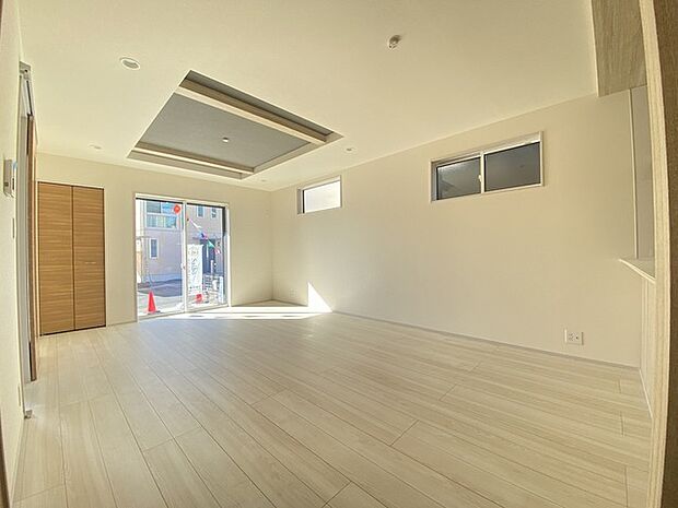 太陽の恵みを感じる、温もりと明るさにあふれたお部屋。