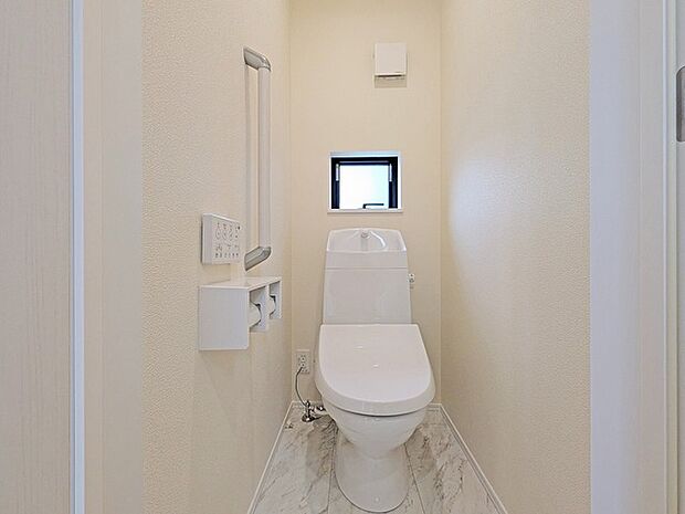 新築戸建てなら今や標準装備は当たり前。気持ちいいウォシュレット機能。