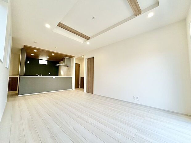 家族団らんの時間も増えそうな、くつろぎのLDK。