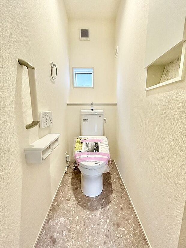 清潔好きには欠かせないウォシュレット機能付き。