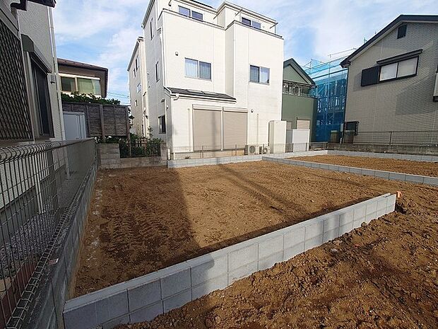 閑静な住宅地で、小さなお子様がいるご家族にも安心。 