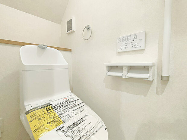 新築戸建てなら今や標準装備は当たり前。気持ちいいウォシュレット機能。 