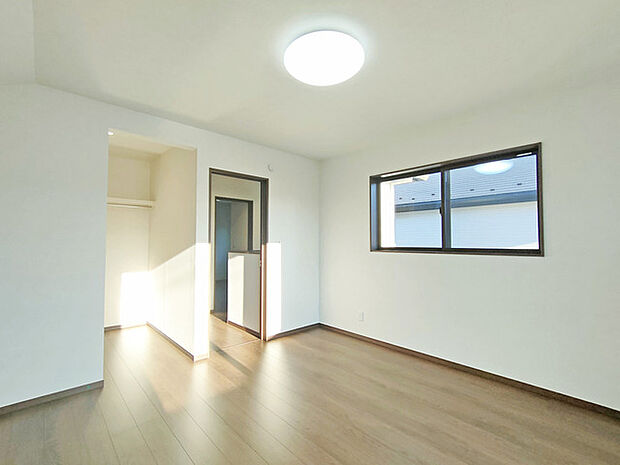 完成済み、実物をじっくりチェックできます。 