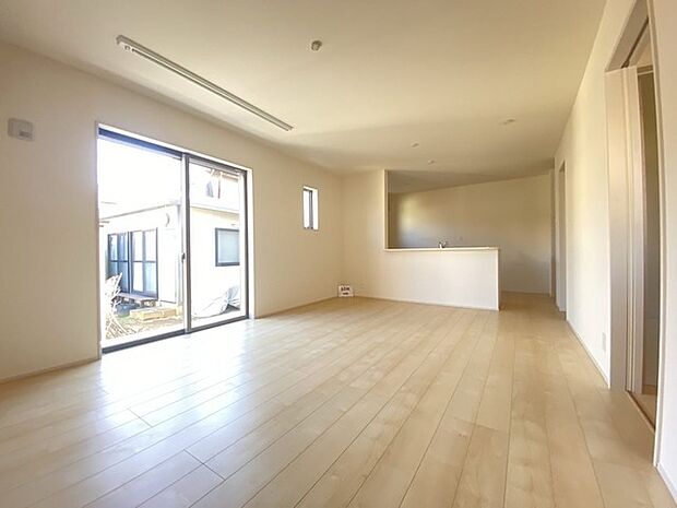 リビングは家具の配置も思いのまま。自由度が高い設計です。