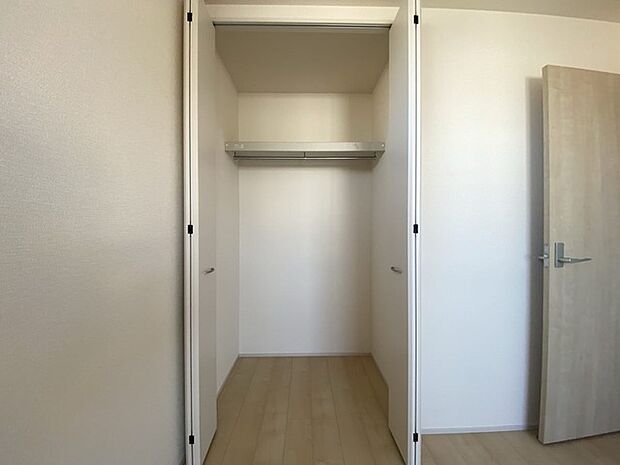 ご家族の思い出も大切にしまっておけるたっぷり収納。