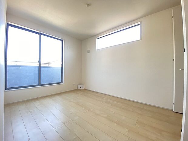 各居室には収納がついています。